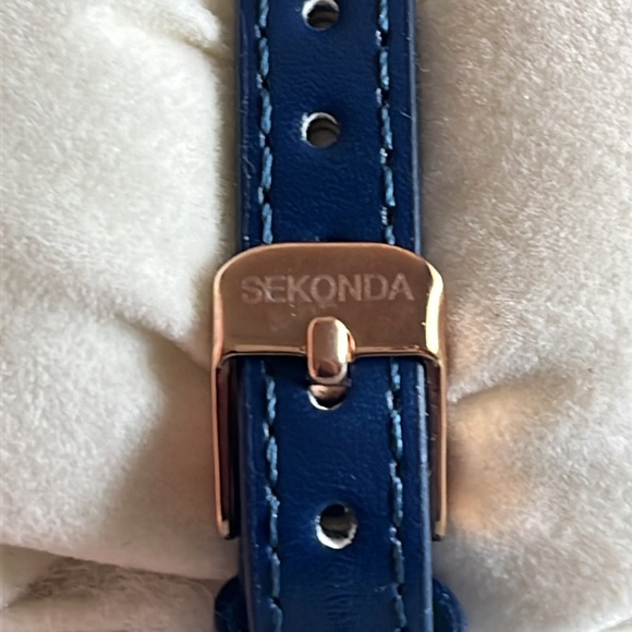 Sekonda Ladies Watch - Picture 3 of 7